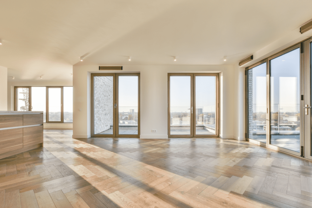 House move out Professional move-out house cleaning service
